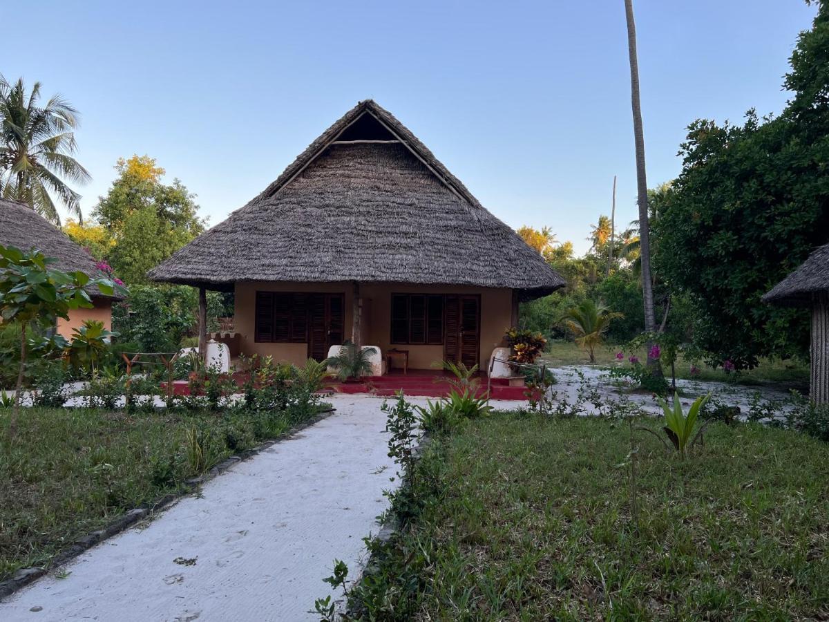 Afro Beach Mafia Island Bed & Breakfast Kilindoni Exterior photo